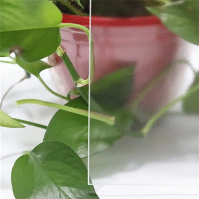 पैटर्न वाला सौर ग्लास